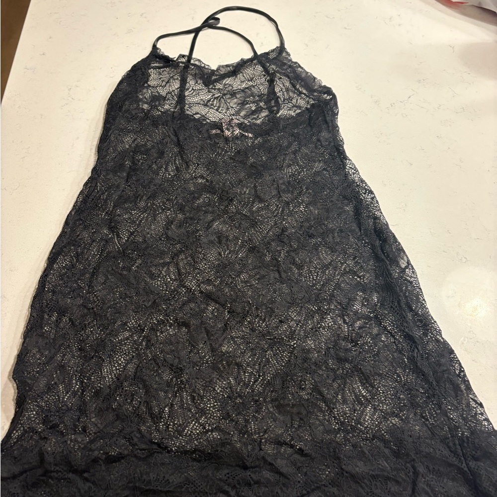 Elegant Black Lace nighty